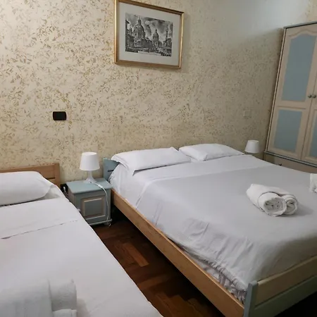 St. Peter's Pensión Roma