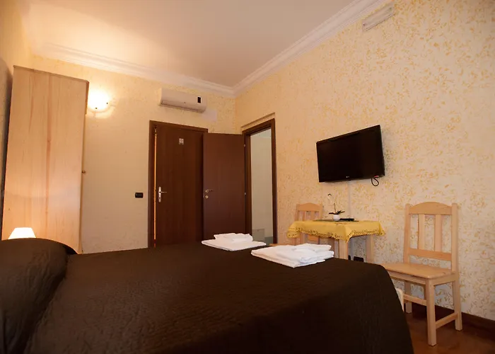 St. Peter's Pensión Roma