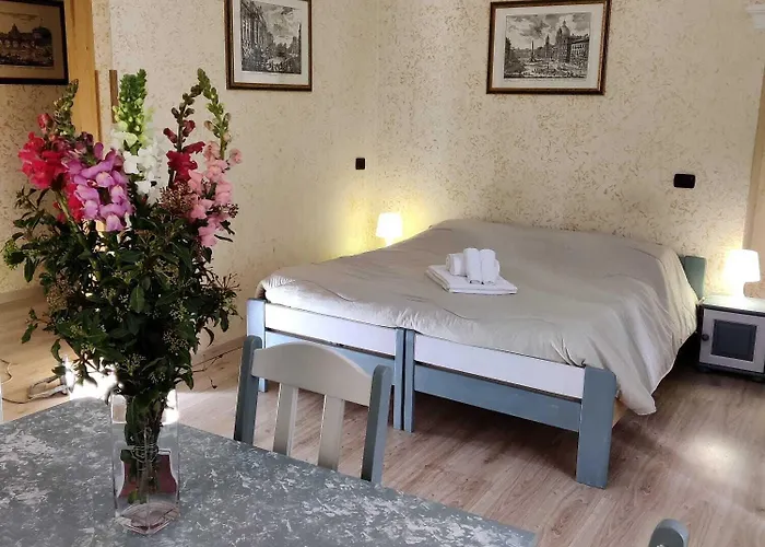 St. Peter's Pensión Roma