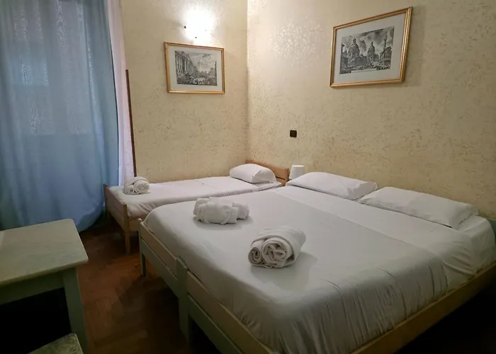 St. Peter's Pensión Roma