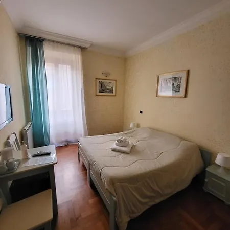 St. Peter's 4*